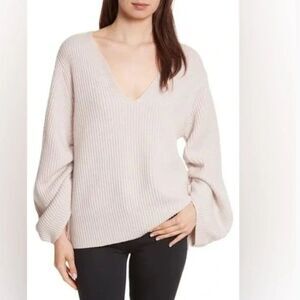 Brochu Walker | Anneka Cream Ribbed V-Neck Sweater Ruched Sleeve Size Small